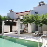 W Halkidiki