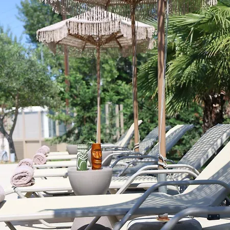 W Halkidiki Βίλα